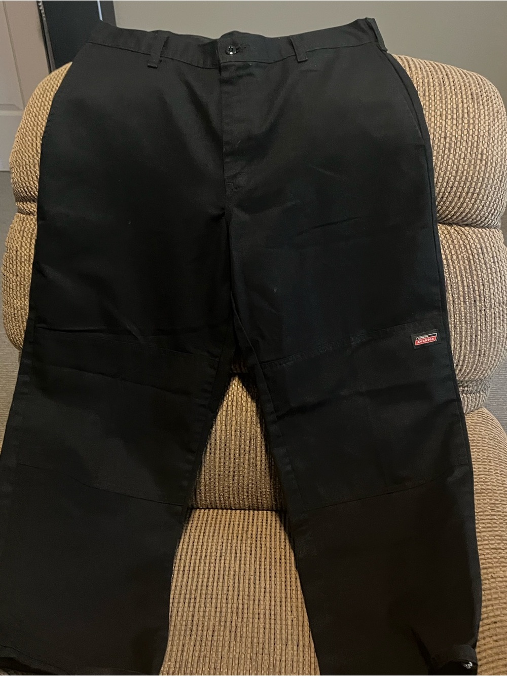 Dickies Black Cargo Work Pants with Reinforced Knees. Barely Used.